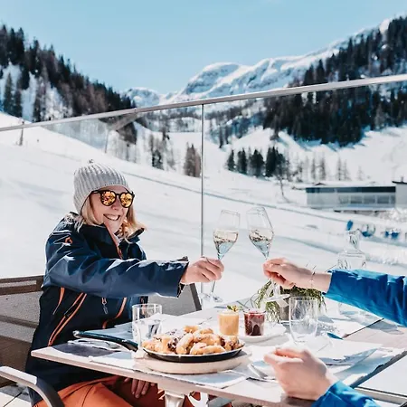Alpenhof Superior Hotell