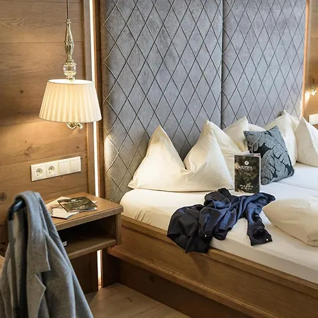 Hotel Alpenhof Superior Hotel 4*
