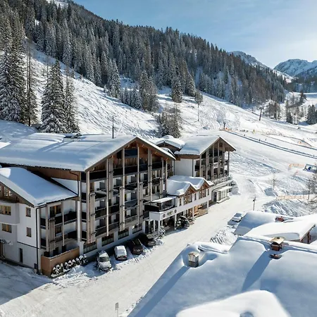 Alpenhof Superior Отель 4*
