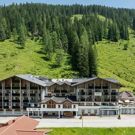 Alpenhof Superior Hotel Zauchensee