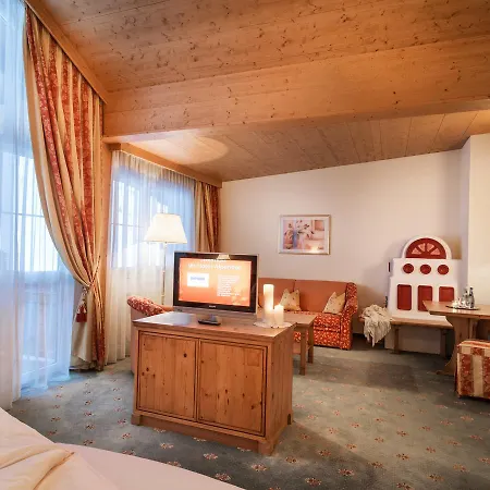 Hotel Alpenhof Superior 4*
