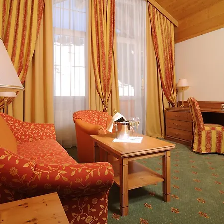 Alpenhof Superior Hotell 4*
