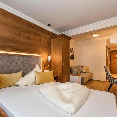 Alpenhof Superior Hotell 4*