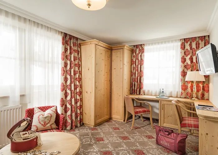 Hotel Alpenhof Superior 4*